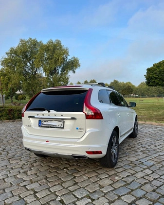 Volvo XC 60 cena 105000 przebieg: 150000, rok produkcji 2015 z Trzebnica małe 56